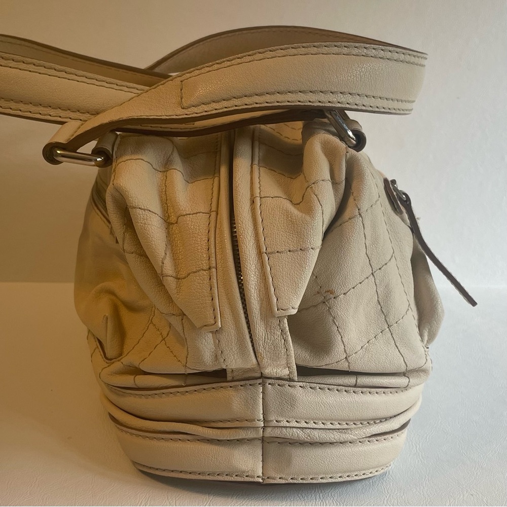CHANEL 2006-2008 Goatskin Ivory Square Stitch Bowler - Picture 4 of 6